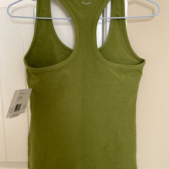 NWT! Beyond YOGA Spacedye Step Up Racerback Tank - Fern Green Heather / S - Picture 4 of 5